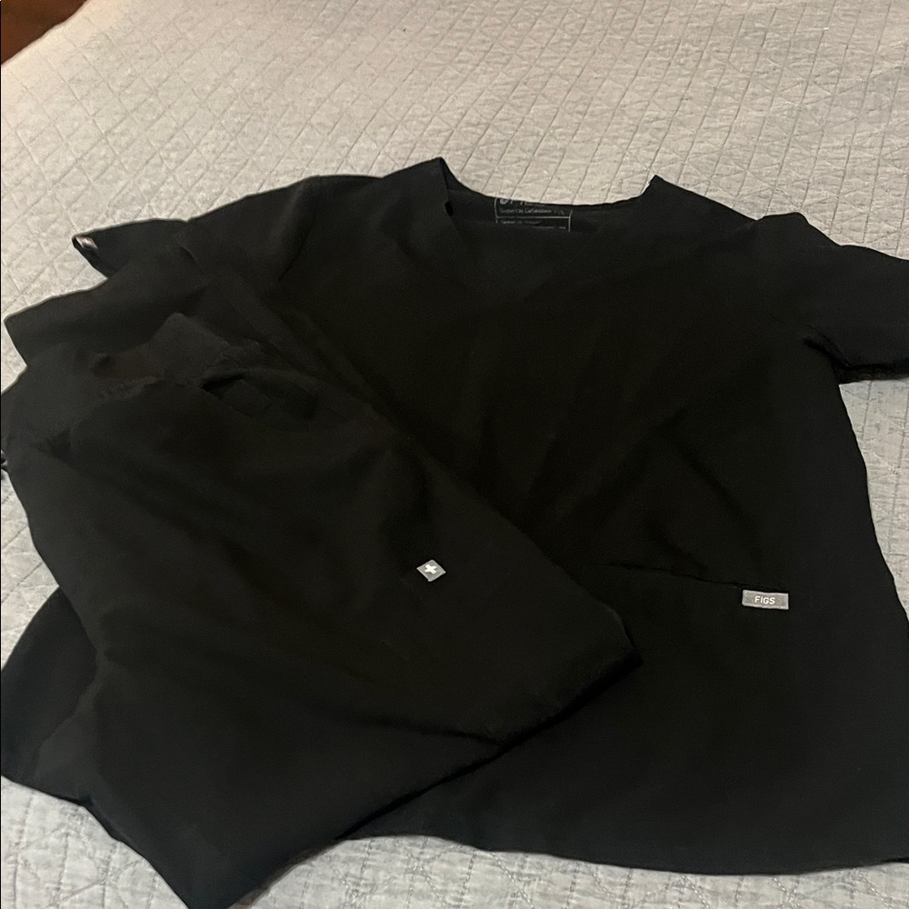 Figs Classic Black Scrub Top. Technical Collection